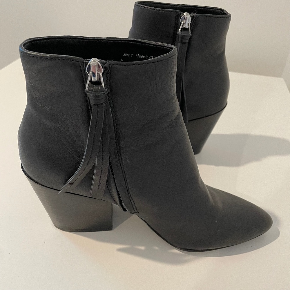 Size 7 black boots